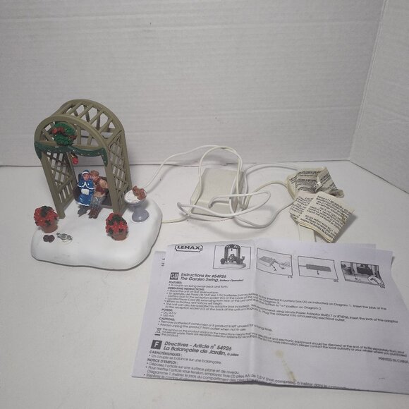 Lemax Swinging Couple Christmas Village Figurine – READ – Doesn’t Work - Picture 6 of 10